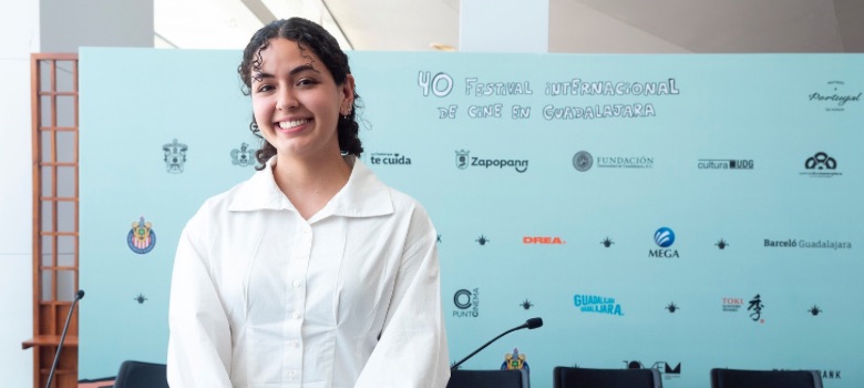 Carolina Revilla obtiene Beca Jenkins–Del Toro 2025