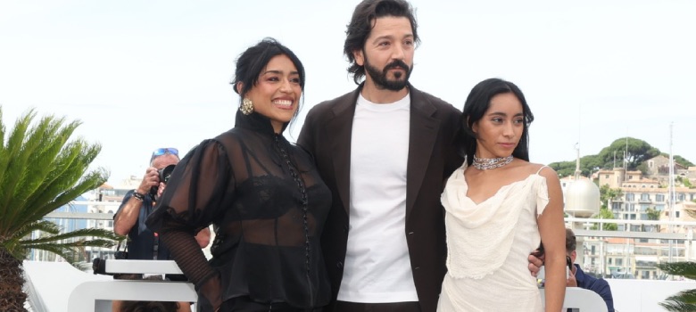 Diego Luna es ovacionado en Cannes con Ceniza en la boca 