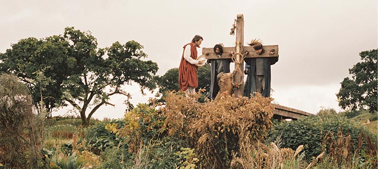 La cosecha, se Athina Tsangari, llega a circuito cultural y a MUBI